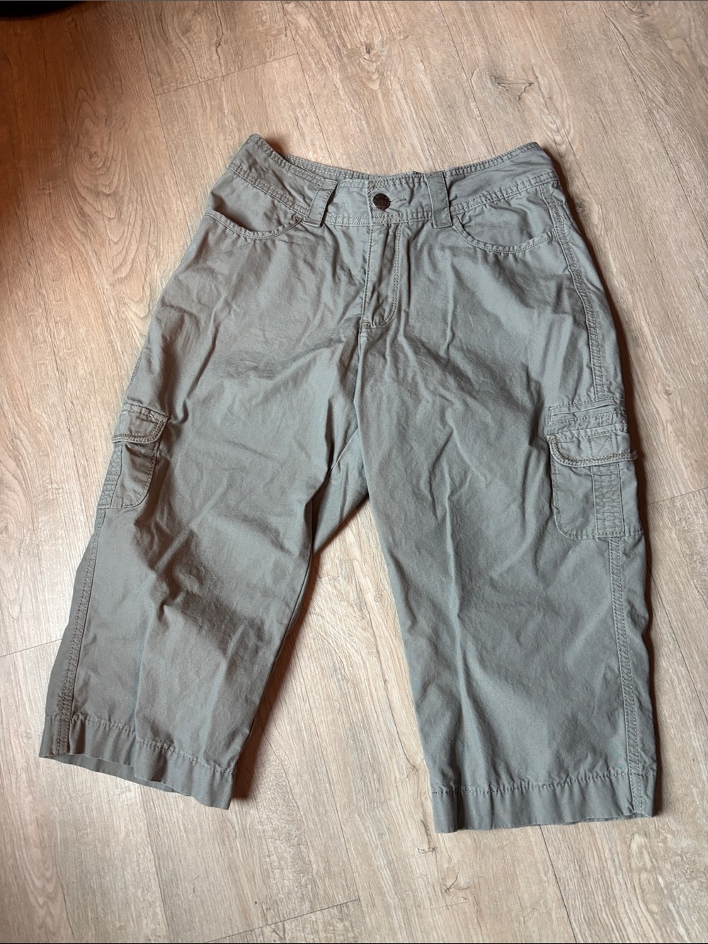 Riders by Lee Women's Olive Gray Capris - Cargo Style